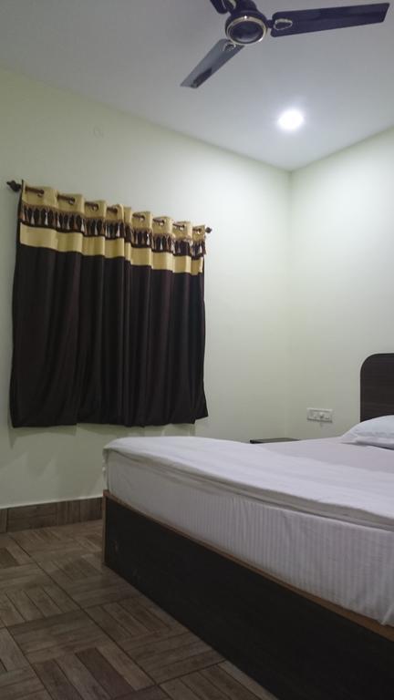โอโย 1246 ราช เรซิเดนซี Hotel เชนไน ภายนอก รูปภาพ