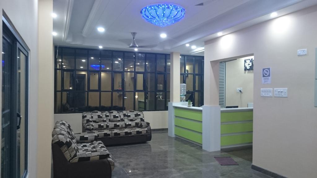โอโย 1246 ราช เรซิเดนซี Hotel เชนไน ภายนอก รูปภาพ