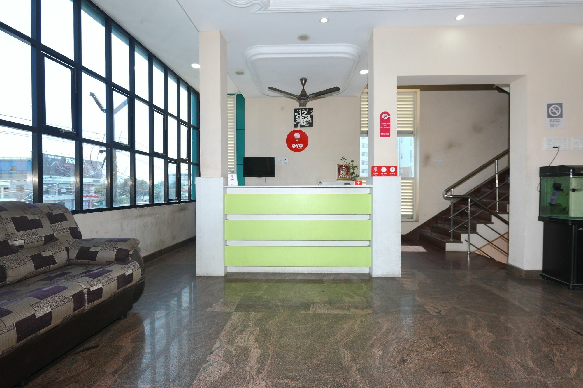 โอโย 1246 ราช เรซิเดนซี Hotel เชนไน ภายนอก รูปภาพ