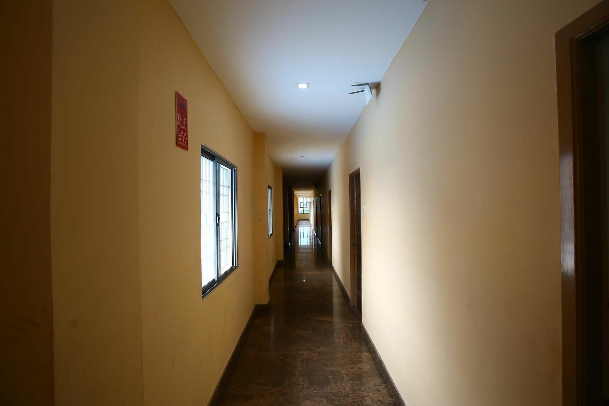 โอโย 1246 ราช เรซิเดนซี Hotel เชนไน ภายนอก รูปภาพ