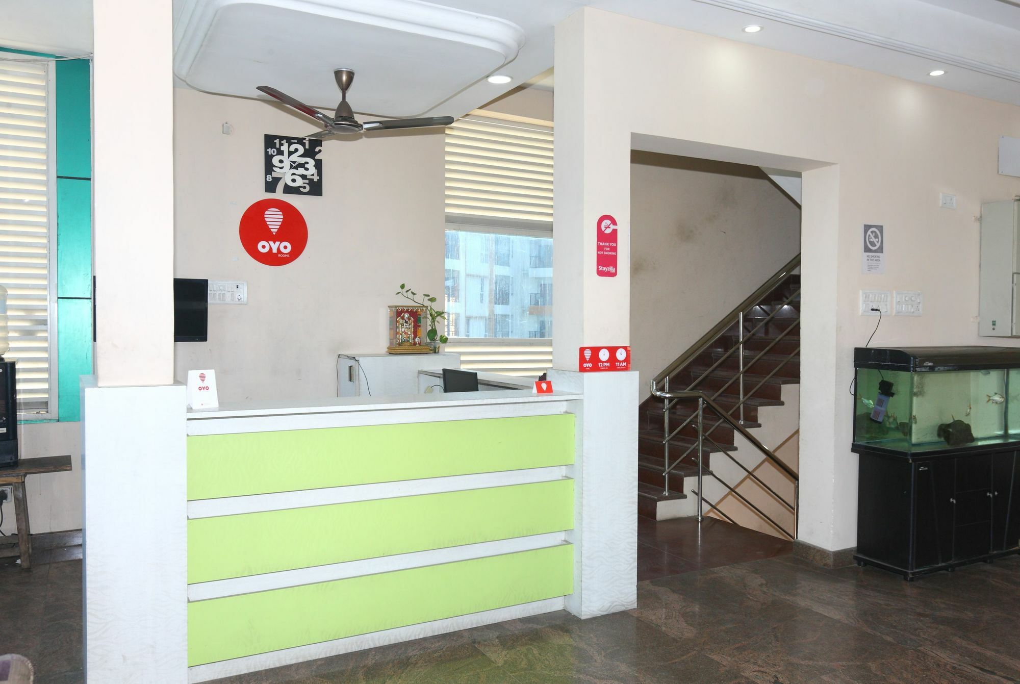 โอโย 1246 ราช เรซิเดนซี Hotel เชนไน ภายนอก รูปภาพ