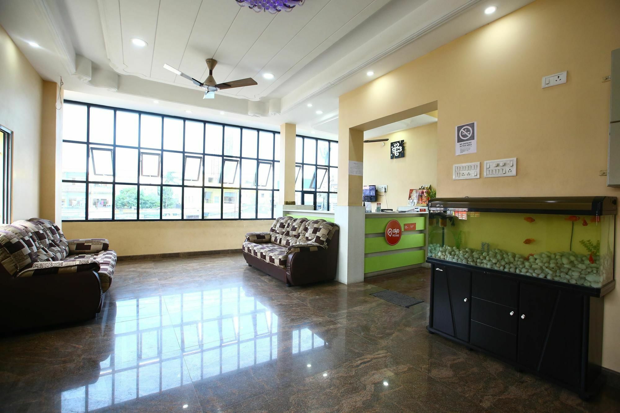โอโย 1246 ราช เรซิเดนซี Hotel เชนไน ภายนอก รูปภาพ