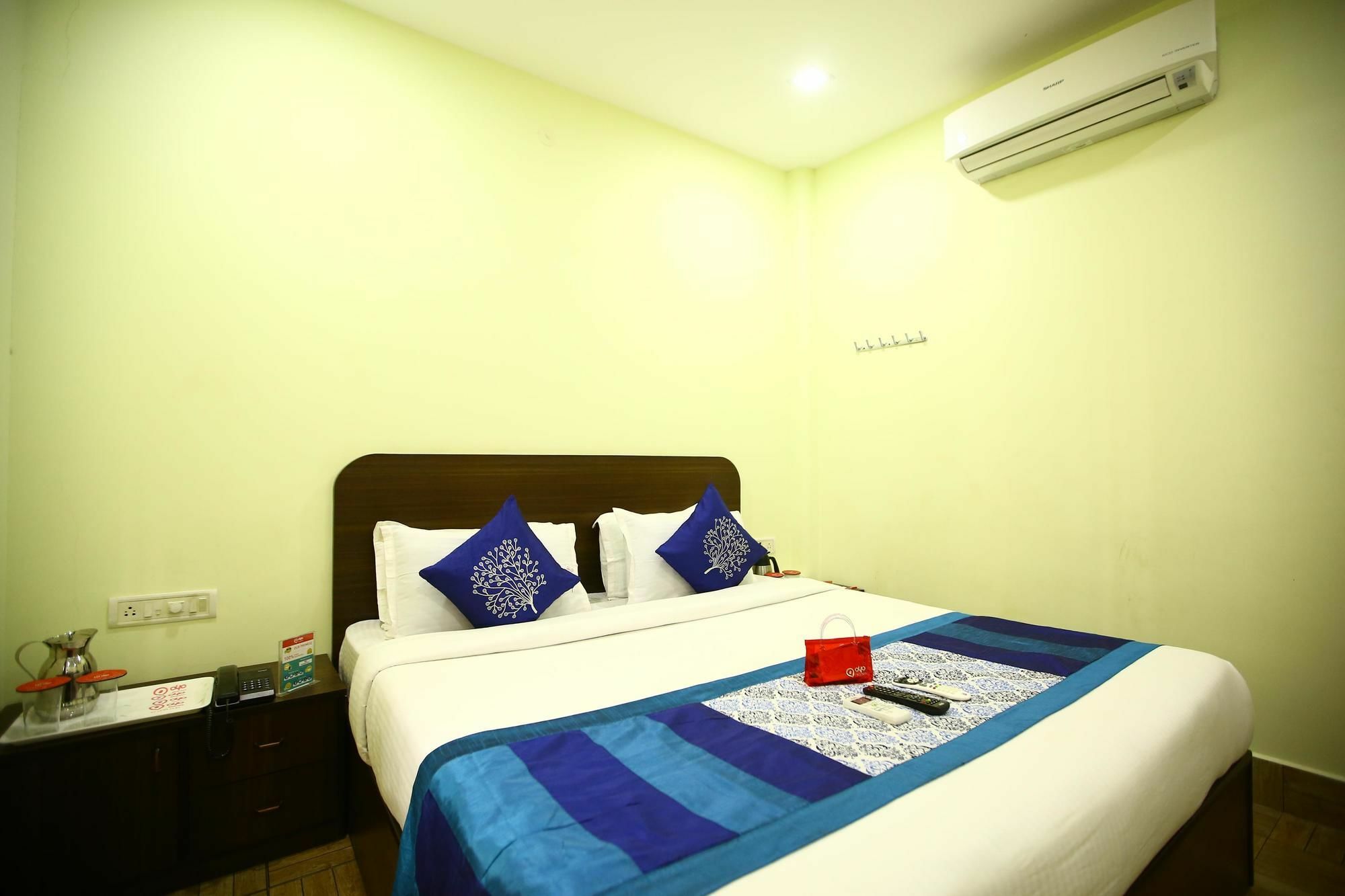 โอโย 1246 ราช เรซิเดนซี Hotel เชนไน ภายนอก รูปภาพ